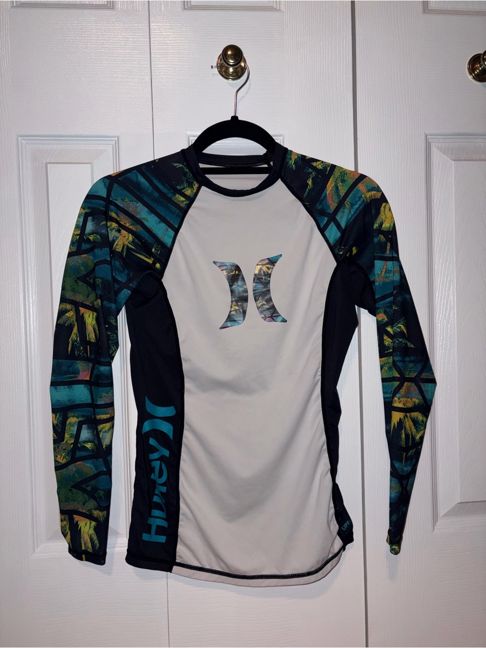 Hurley Men’s Long Sleeve Rash Guard - White with Teal Graphic Sleeves